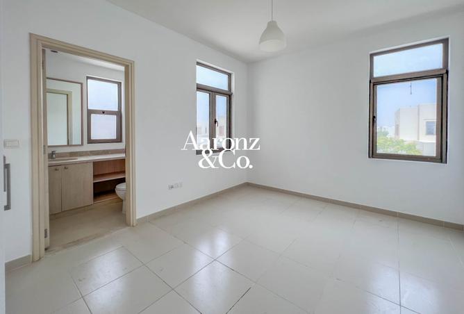125657556 - Property Image 2
