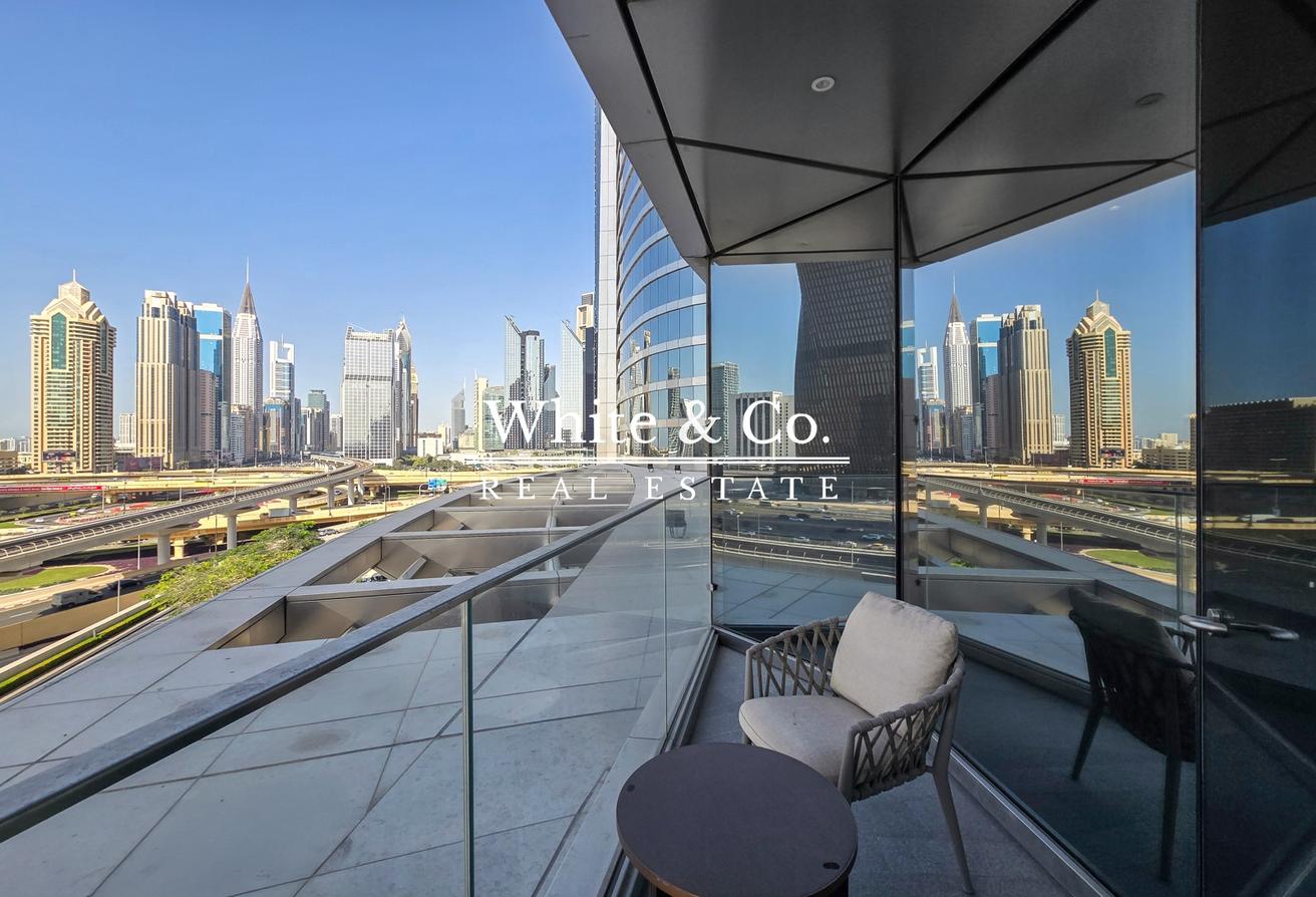 Vacant Now | Fully Furnished | City View photo 10