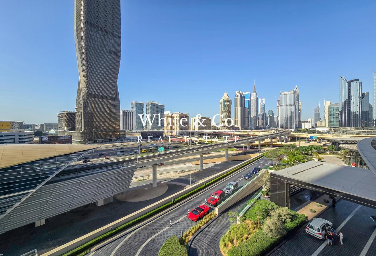 Vacant Now | Fully Furnished | City View photo 9