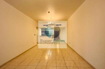 Apartment - 1 - 1 for rent in Skycourts Tower E - Skycourts Towers - Dubai Land Residence Complex - Dubai Apartment - 1 - 1 for rent in Skycourts Tower E - Skycourts Towers - Dubai Land Residence Complex - Dubai
