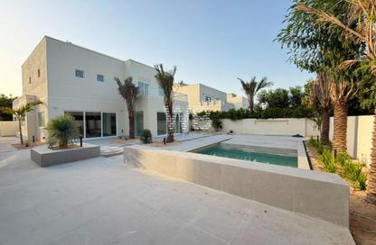 Villa - 3 Bedrooms - 4 Bathrooms for sale in Meadows 9 - Meadows - Dubai