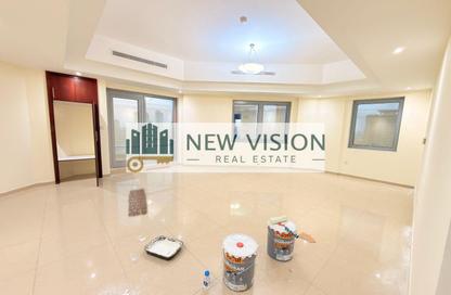 Apartment - 3 Bedrooms - 4 Bathrooms for rent in Al Khan Lagoon - Al Khan - Sharjah