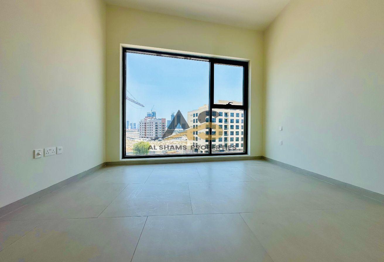 Huge Terrace + One Month Free | Ready To Move 1BR photo 11