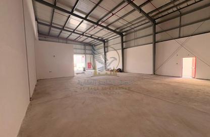 Warehouse - Studio - 1 Bathroom for rent in Al Jlail - Al Sajaa - Sharjah