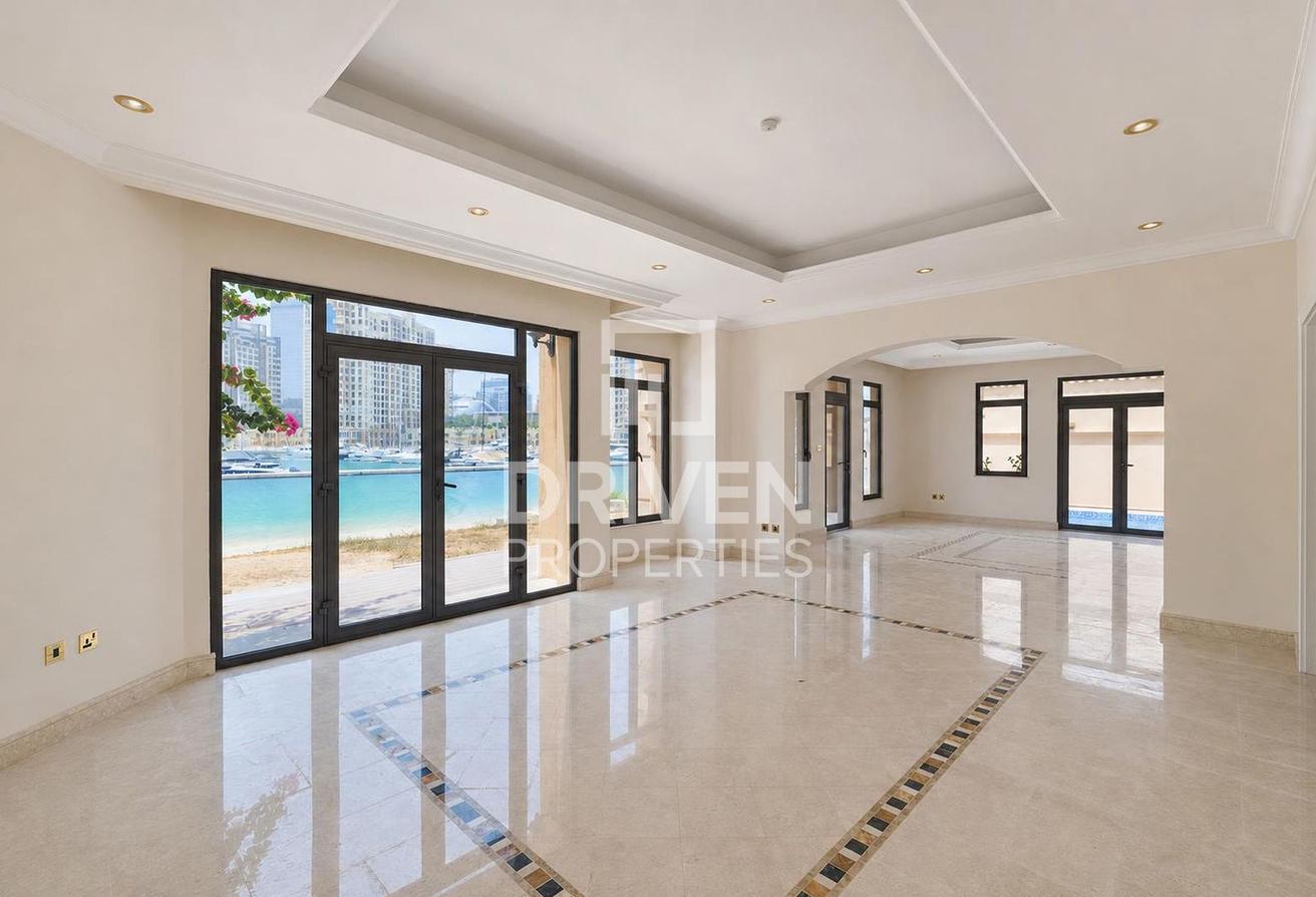 Garden Home Villa | Burj Al Arab View | Vacant photo 6