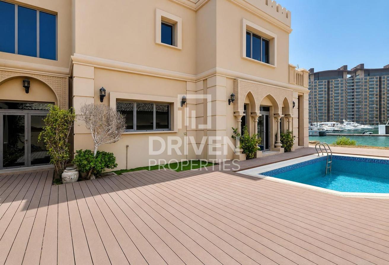 Garden Home Villa | Burj Al Arab View | Vacant photo 19