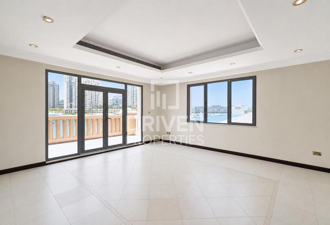 Garden Home Villa | Burj Al Arab View | Vacant photo 10