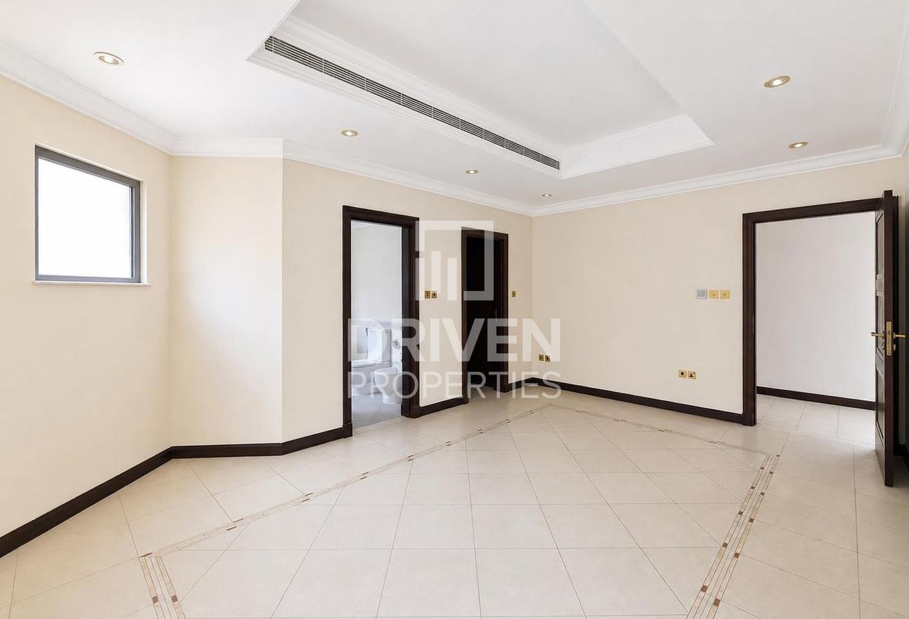Garden Home Villa | Burj Al Arab View | Vacant photo 8