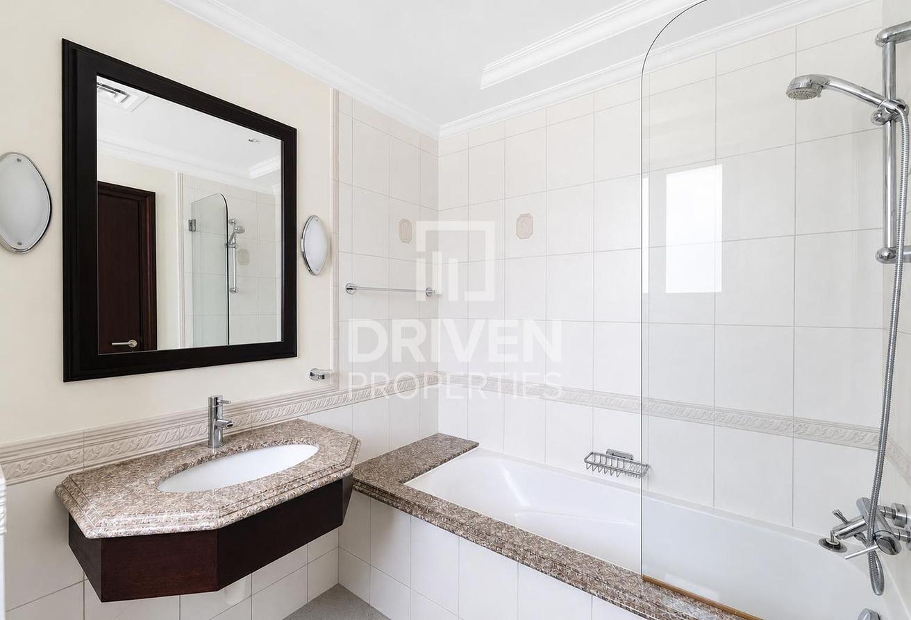 Garden Home Villa | Burj Al Arab View | Vacant photo 17