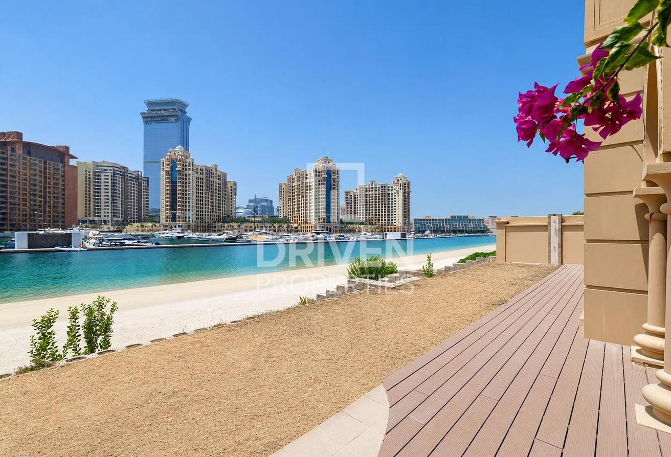 Garden Home Villa | Burj Al Arab View | Vacant photo 21