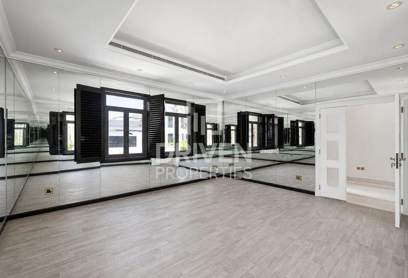 Garden Home Villa | Burj Al Arab View | Vacant photo 2