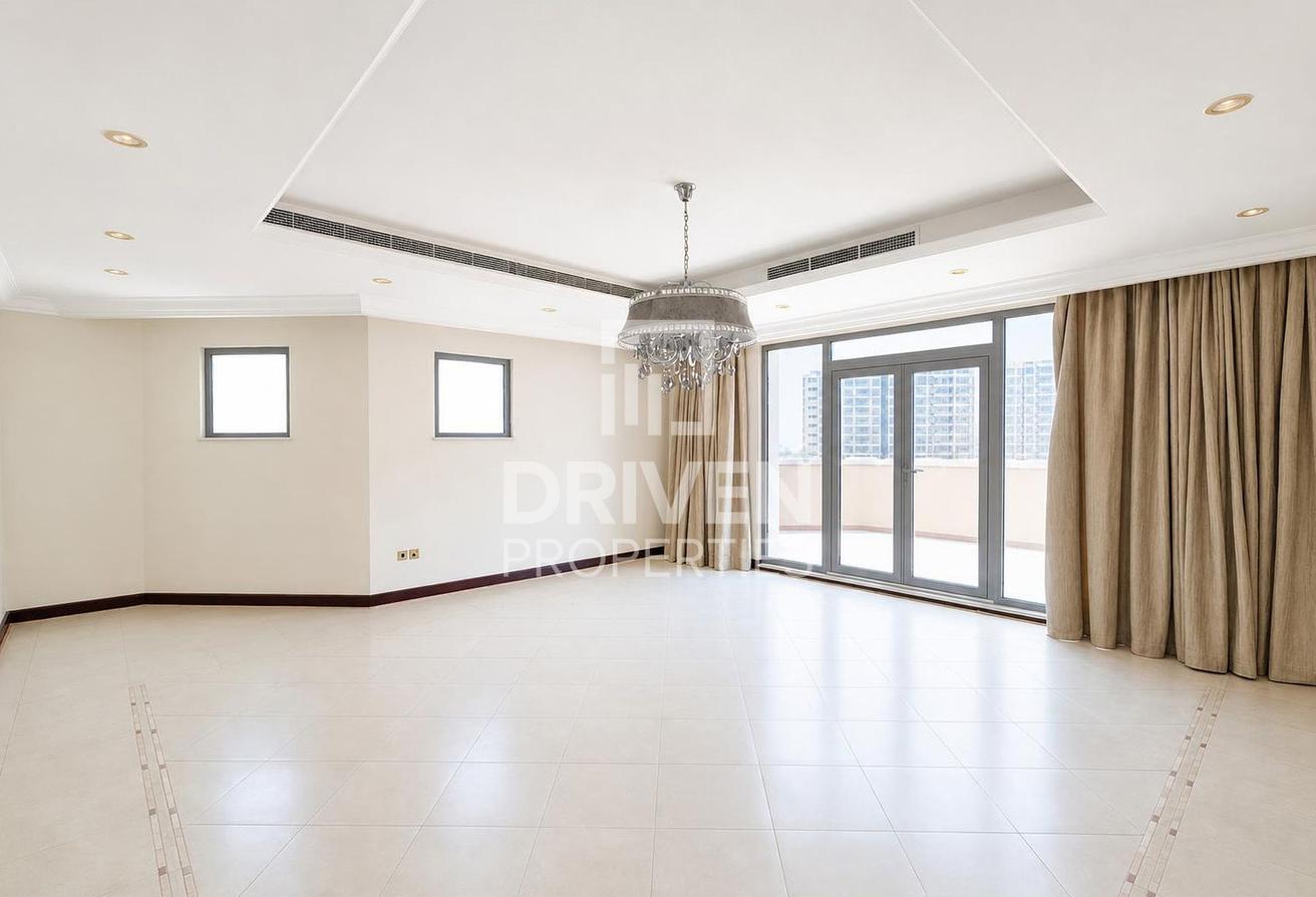 Garden Home Villa | Burj Al Arab View | Vacant photo 13