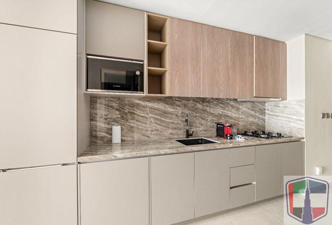 72304483 - Property Image 3