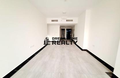 Apartment - 3 Bedrooms - 3 Bathrooms for rent in New Al Taawun Road - Al Taawun - Sharjah
