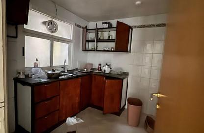 Apartment - 1 Bedroom - 1 Bathroom for rent in Yasmeen Tower - Al Majaz 2 - Al Majaz - Sharjah