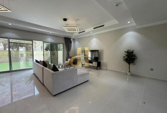 80703015 - Property Image 3