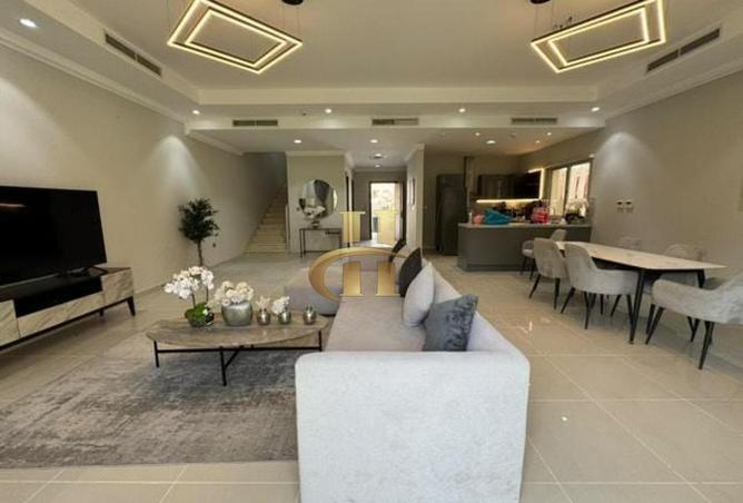 80703015 - Property Image 2