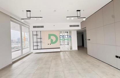 Apartment - 1 Bedroom - 2 Bathrooms for rent in Deansgate By Ade - Majan - Dubai