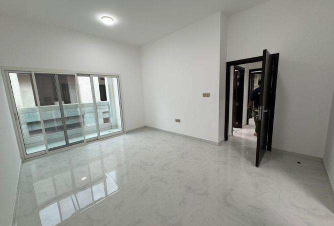 73114647 - Property Image 2