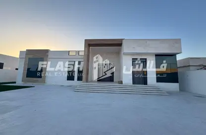 Villa - 4 Bedrooms - 7 Bathrooms for sale in Seih Al Uraibi - Ras Al Khaimah