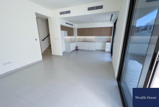 111403645 - Property Image 3