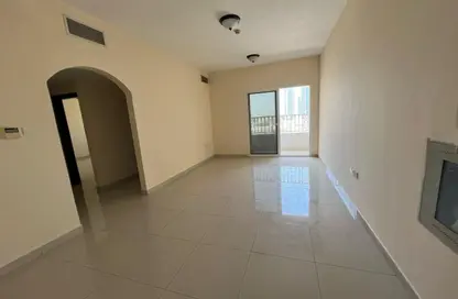 شقة - 2 غرف نوم - 2 حمامات للايجار في شارع التعاون الجديد - التعاون - الشارقة