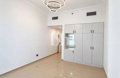 Apartment - 1 - 1 for rent in Dream Tower 1 - Dream Towers - Dubai Marina - Dubai