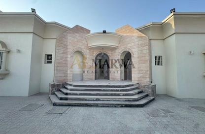 Villa - 4 - 6 for rent in Al Ramaqiya - Wasit - Sharjah Villa - 4 - 6 for rent in Al Ramaqiya - Wasit - Sharjah