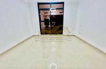 Apartment - 1 Bedroom - 2 Bathrooms for rent in Jumeirah Garden City - Al Satwa - Dubai