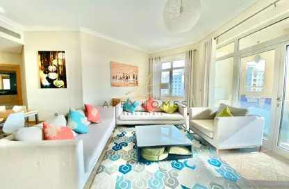 Apartment - 3 Bedrooms - 4 Bathrooms for rent in Al Das - Shoreline Apartments - Palm Jumeirah - Dubai