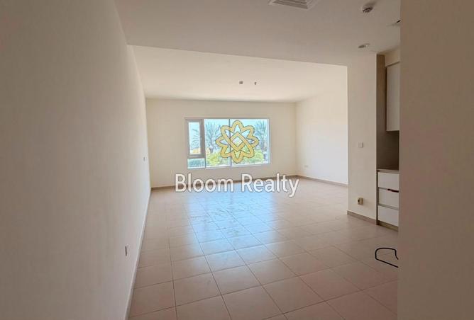 111848208 - Property Image 3