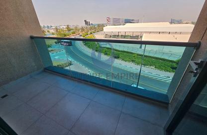Apartment - 2 Bedrooms - 3 Bathrooms for rent in Airport View Building - Al Garhoud - Dubai