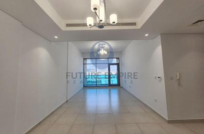 Apartment - 2 Bedrooms - 3 Bathrooms for rent in Airport View Building - Al Garhoud - Dubai
