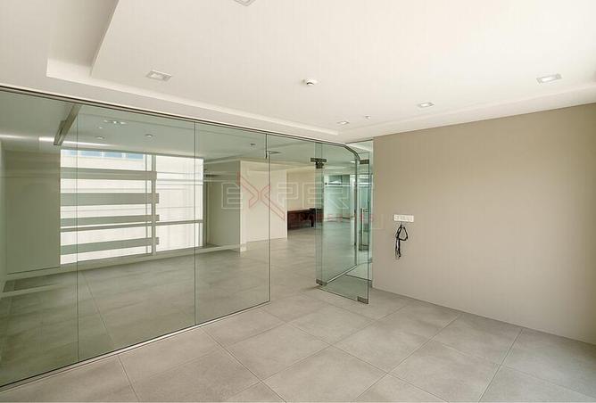 82389264 - Property Image 3