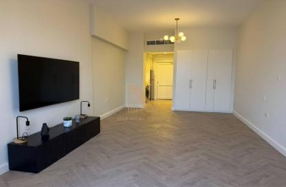 Apartment - Studio - 1 for sale in Palm Views East - Palm Views - Palm Jumeirah - Dubai