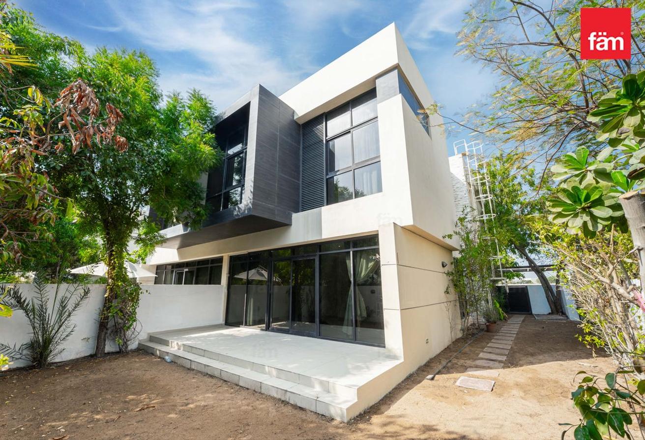 Vastu Compliance /Semi Detached Negotiable photo 2