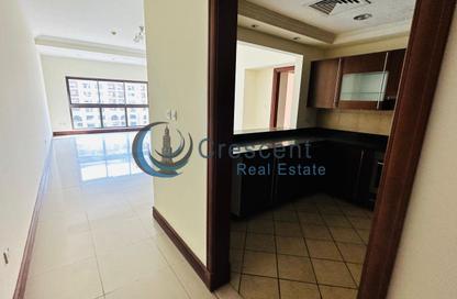 Apartment - 1 - 2 for rent in Golden Mile 10 - Golden Mile - Palm Jumeirah - Dubai