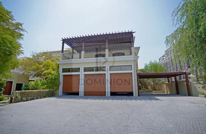 Villa - 6 Bedrooms - 4 Bathrooms for rent in Sector HT - Emirates Hills - Dubai Villa - 6 Bedrooms - 4 Bathrooms for rent in Sector HT - Emirates Hills - Dubai