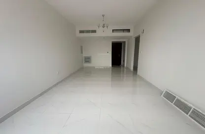 Apartment - 2 Bedrooms - 3 Bathrooms for rent in New Al Taawun Road - Al Taawun - Sharjah