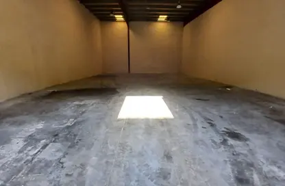Warehouse - Studio - 1 Bathroom for rent in Al Sajaa Industrial - Al Sajaa - Sharjah
