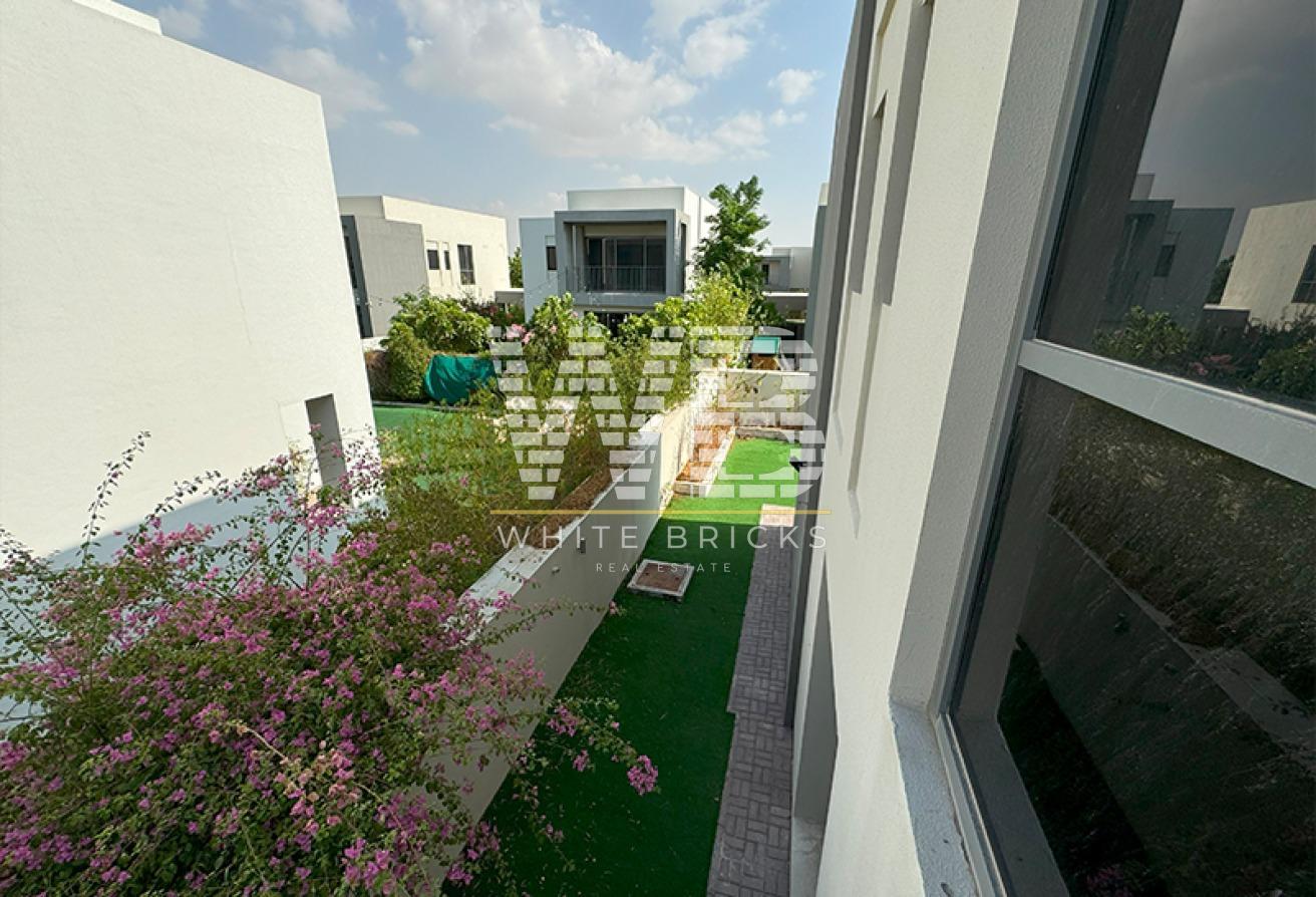 Spacious 3BR Villa | Large Plot | Prime Location photo 19