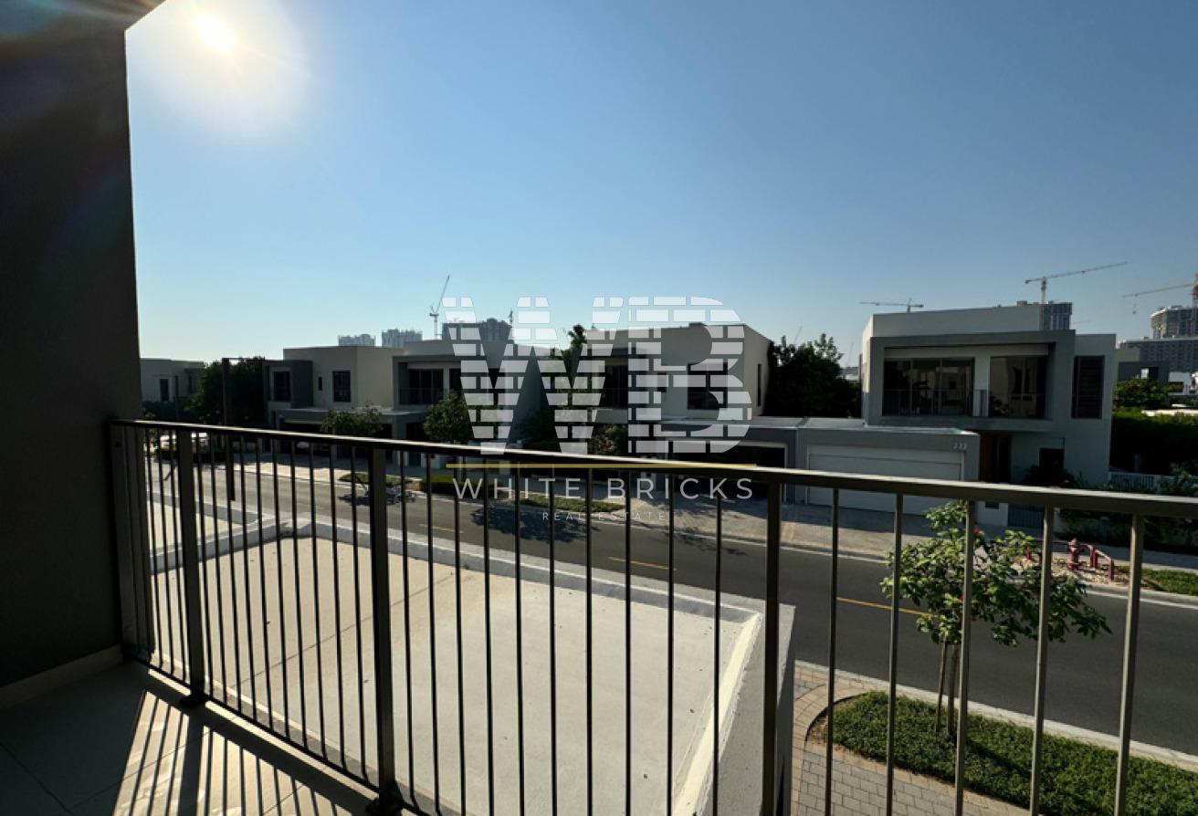 Spacious 3BR Villa | Large Plot | Prime Location photo 16