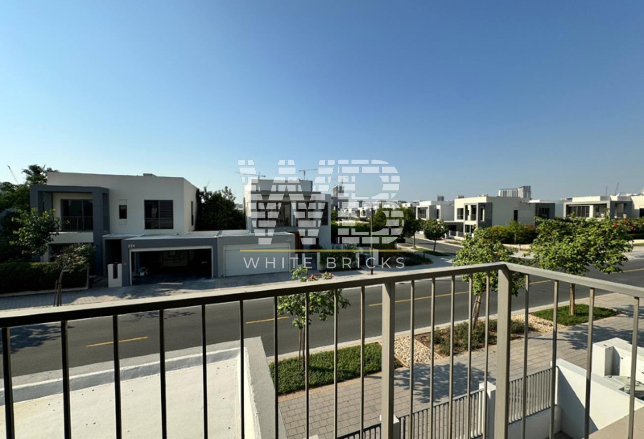 Spacious 3BR Villa | Large Plot | Prime Location photo 15