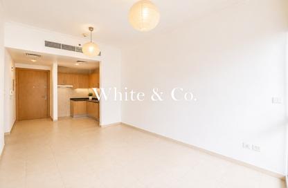 Apartment - 1 Bedroom - 1 Bathroom for rent in Mayfair Residency - Business Bay - Dubai