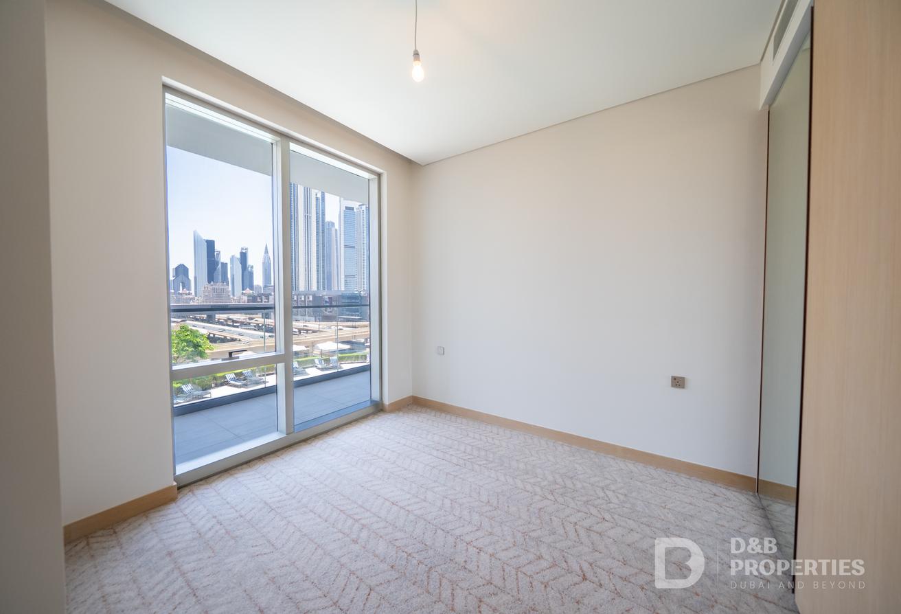 BURJ KHALIFA VIEW | MAID ROOM | LOWER FLOOR photo 12