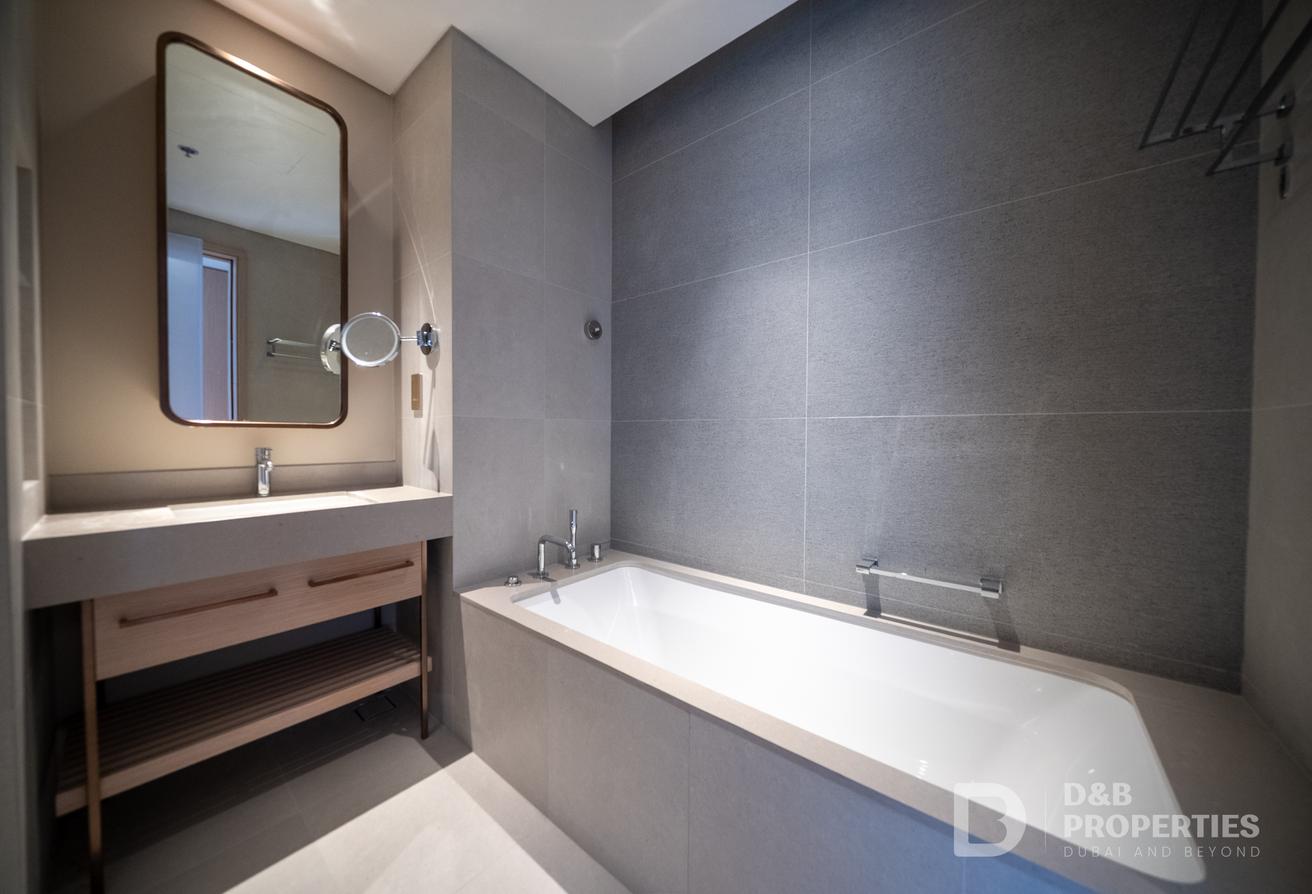 BURJ KHALIFA VIEW | MAID ROOM | LOWER FLOOR photo 22