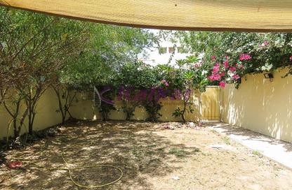 Villa - 2 Bedrooms - 3 Bathrooms for rent in Springs 11 - The Springs - Dubai