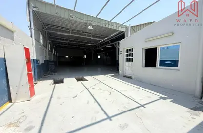 Retail - Studio - 1 Bathroom for rent in Al Qusais Industrial Area 1 - Al Qusais Industrial Area - Al Qusais - Dubai