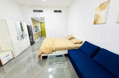 Apartment - Studio - 1 Bathroom for rent in Silicon Gates 1 - Silicon Gates - Dubai Silicon Oasis - Dubai
