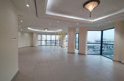 Apartment - 3 - 4 for rent in Warba Center - Al Muraqqabat - Deira - Dubai Apartment - 3 - 4 for rent in Warba Center - Al Muraqqabat - Deira - Dubai